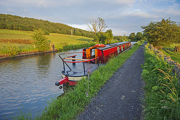포토 JPG 해외이미지 주간 영국 풍경 사람없음 야외 강 시골 강가 운하 선박 해외포토 자연요소 유럽 수상교통 파일형식 이미지허브