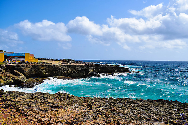 포토 JPG 해외이미지 공원 모래 파도 바다 섬 여행 백그라운드 자연 하늘 날씨 휴가 국립공원 풍경 사람없음 야외 물 여름 파란색 여행객 맑음 바위 동굴 당구 내추럴 전국 해외포토 자연요소 계절 공공시설 컬러 사람 구기 돌_바위 생태계 파일형식 이미지허브