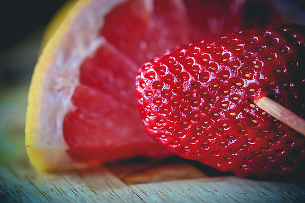 포토 JPG 해외이미지 음식 조각 다이어트 과일 재료 자연 딸기 디저트 귤 건강 사람없음 빨간색 활발 신선 달콤 맛 자르기 유기농 반쪽 채식 날것 슬라이스 진홍색 건강식 내추럴 루비 숙성 영양분 채식주의자 비건 해외포토 웰빙 컬러 컨셉 모션 보석 생태계 파일형식 이미지허브