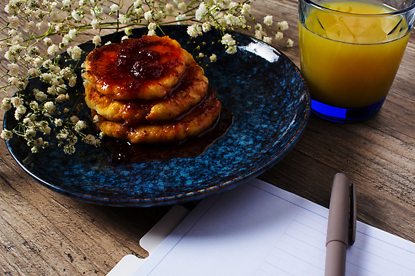 포토 JPG 해외이미지 접시 디자인 꽃 종이 음식 백그라운드 컨셉 잎 다이어트 과일 탁자 아침 디저트 건강 요리 사람없음 목재 사무실 갈색 식사 저녁식사 공백 가을 흰색 기록 신선 달콤 맛 아침식사 계획 오렌지주스 정상 잼 굽기 칼로리 시트 팬케이크 내추럴 점심식사 페스츄리 목차 해외포토 주간 나무 식물 식기 계절 빵 컬러 가구 비즈니스 재료 케이크 소스_음식 과일주스 구이 파일형식 이미지허브