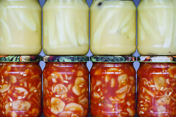 포토 JPG 해외이미지 전통 계절 유럽 음식 백그라운드 채소 유리 오이 건강 요리 사람없음 빨간색 노란색 주방 뚜껑 흰색 항아리 인스턴트 유기농 채식 피클 광택 성분 건강식 동유럽 폴란드 식초 절임 채식주의자 비건 비건음식 해외포토 웰빙 나라 컬러 재질 도자기 파일형식 이미지허브