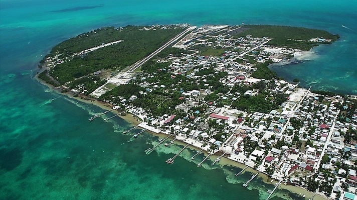 포토 JPG 해외이미지 섬 안테나 사람없음 물 하이앵글 야자수 벨리즈 해외포토 자연요소 나무 뷰포인트 통신 중앙아메리카 파일형식 이미지허브