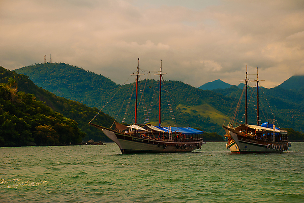 포토 JPG 해외이미지 바다 섬 여행 자연 하늘 휴가 풍경 사람없음 야외 초록색 물 여름 파란색 태양 여행객 미국 일몰 새벽 만 열대우림 해산물 낚시꾼 암초 브라질 남쪽 리우데자네이루 이국적 브라질사람 해외포토 자연요소 계절 컬러 북아메리카 사람 노을 남아메리카 숲 방향 생태계 파일형식 이미지허브