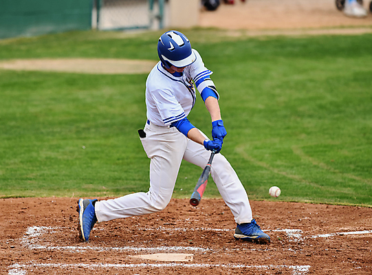 포토 JPG 해외이미지 주간 전신 남자 청소년 한명 서기 들기 야외 옆모습 10대 야구 야구방망이 스윙 야구공 야구모자 야구복 야구장 십대남자한명만 해외포토 자연요소 모자_잡화 1 뷰포인트 포즈 공 스포츠시설 모션 사람 운동복 구기 야구용품 남자한명만 십대남자만 파일형식 이미지허브
