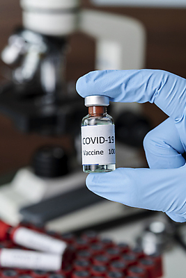 포토 JPG 해외이미지 여자 과학 장갑 백그라운드 컨셉 청진기 건강 병원 주사기 사람없음 파란색 약 건강관리 환자 의사 잡기 실험실 바이러스 질병 분석 어깨 생물학 감염 슛 미생물 튜브 주사약 돌봄 백신 전염병 항생제 해외포토 잡화 교육 컬러 의학 의료기기 모션 생물 실험 관리 사람 신체부위 의료진 파일형식 이미지허브