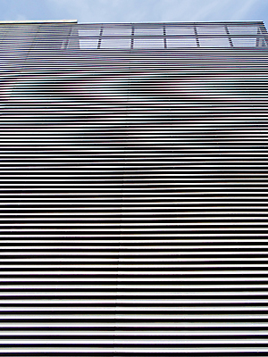 포토 JPG 해외이미지 접시 디자인 산업 선 벽 백그라운드 패턴 비즈니스 건축양식 창문 유리 하늘 성공 지붕 추상 새로움 외벽 사람없음 야외 건물 파란색 울타리 사무실 금속 검은색 흰색 도시 업무 닫기 큼 철 질감 시트 외양간 골절 철강 스타일 아연 해외포토 식기 건축물 건축 컬러 컨셉 무늬 의학 모션 재질 담장 작업 크기 영양소 파일형식 이미지허브