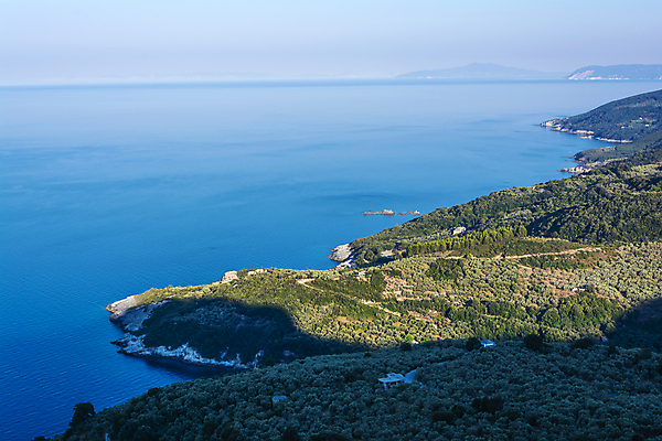 포토 JPG 해외이미지 나무 유럽 바다 여행 자연 하늘 산 파노라마 풍경 사람없음 야외 물 여름 파란색 평화 환경 시골 만 숲 지중해 그리스 언덕 생태계 내추럴 터키석 해외포토 자연요소 식물 계절 나라 컬러 컨셉 촬영기법 보석 파일형식 이미지허브