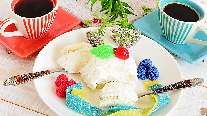 포토 JPG 해외이미지 열매 꽃 커피 티타임 사람없음 케이크 달콤 커피잔 티스푼 코코넛 해외포토 식물 음료 과일 휴식 디저트 잔 숟가락 맛 파일형식 이미지허브