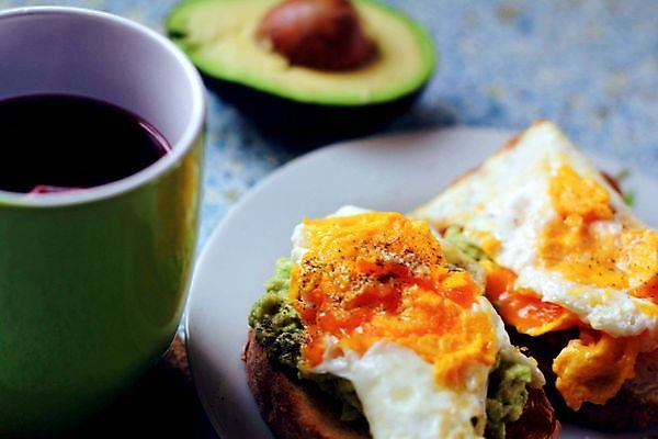 포토 JPG 해외이미지 라이프스타일 접시 커피 음식 빵 조각 백그라운드 다이어트 채소 과일 아침 샌드위치 건강 사람없음 목재 계란 식사 우유 수확 시골 신선 오픈 아침식사 낟알 자르기 지중해 먹기 크림 슬라이스 머리위 토스트 후추 시금치 아보카도 점심식사 영양분 개조 해외포토 주간 나무 식기 음료 바다 농업 재료 모션 유제품 생활 알 향신료 파일형식 이미지허브