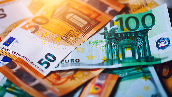 포토 JPG 해외이미지 유럽 종이 백그라운드 컨셉 지폐 돈 비즈니스 성공 사람없음 금융 경제 쪽지 저축 유로 성장 변화 시장 재산 구매 주식 수집 투자 상업 계산서 빚 수입 많음 해외포토 나라 쇼핑 파일형식 이미지허브