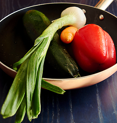 포토 JPG 해외이미지 라이프스타일 음식 백그라운드 컨셉 농업 다이어트 채소 재료 탁자 양파 건강 식이요법 마늘 요리 사람없음 초록색 컬러풀 농장 상점 정원 당근 샐러드 신선 그룹 시장 상품 수집 먹기 유기농 생태계 양배추 날것 영양 지역 후추 모음 내추럴 밭일 섞기 주키니 채식주의자 비건 해외포토 웰빙 산업 컬러 가구 모션 뿌리채소 한글 생활 향신료 채식 파일형식 이미지허브