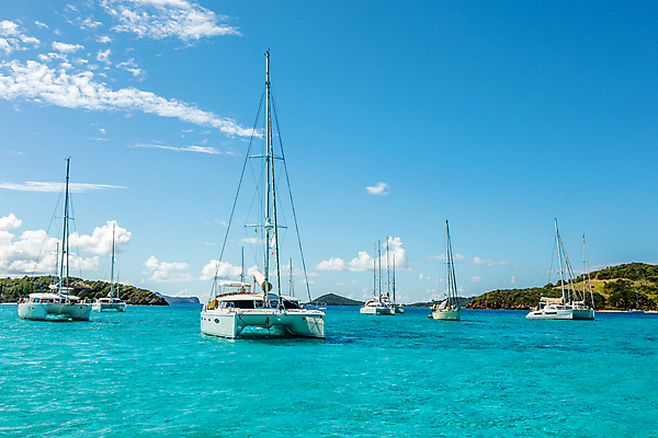 포토 JPG 해외이미지 구름 스포츠 바다 섬 여행 하늘색 요트 자연 하늘 휴가 휴식 항해 풍경 사람없음 야외 물 파란색 컬러풀 여행객 침묵 보트 성자 크루즈 휴양지 네비게이션 이국적 터키석 파라다이스 해외포토 자연요소 종교 컬러 컨셉 배_교통 사람 소리 장소 보석 생태계 파일형식 이미지허브