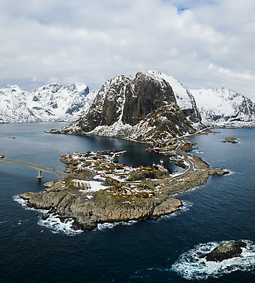 포토 JPG 해외이미지 도로 바다 섬 겨울 자연 하늘 산 주택 안테나 노르웨이 풍경 사람없음 건물 세로 마을 타운 스칸디나비아 조감도 해외포토 건축물 계절 유럽 길 통신 교통시설 도시 생태계 파일형식 이미지허브