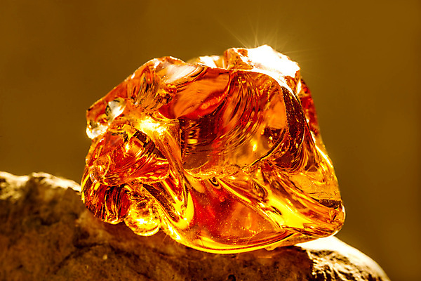 포토 JPG 해외이미지 자연 사람없음 빛 주황색 투명 보석 화석 앰버 해외포토 컬러 광석 생태계 파일형식 이미지허브