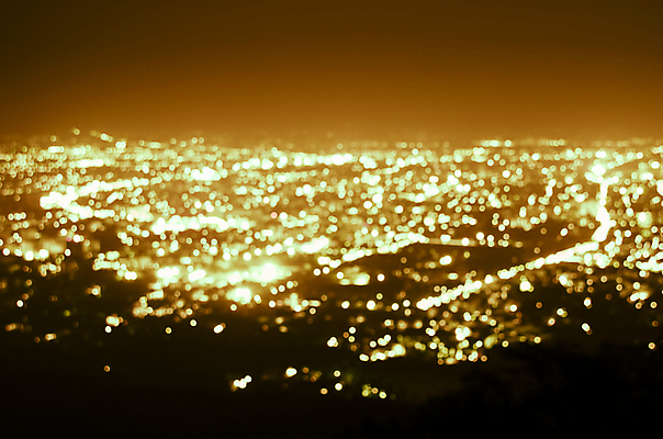 포토 JPG 해외이미지 아시아 도로 여행 건축양식 교통시설 태국 하늘 휴가 거리 기술 사람없음 건물 빛 쇼핑 도시풍경 탑 웹 새벽 산책로 도시 도심 계획 야간 수줍음 스마트 장면 타운 스카이라인 해결 방법 소셜 해외포토 자연요소 건축물 건축 감정 나라 길 교통 컨셉 인터넷 풍경 시설 파일형식 이미지허브
