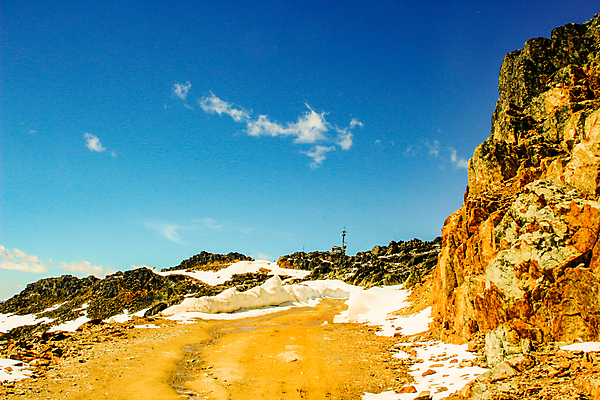 포토 JPG 해외이미지 나무 길 스포츠 올림픽 캐나다 겨울 자연 하늘 휴가 스키 영국 산 풍경 사람없음 야외 여름 파란색 숫자 맑음 침묵 펼침 거울 탐험 게임 콜롬비아 정상 휴양지 폭풍 천국 앨버타 웅장함 절정 휘파람 눈내림 해외포토 식물 문자 계절 유럽 컬러 북아메리카 모션 놀이 날씨 겨울스포츠 눈_날씨 소리 장소 남아메리카 생태계 파일형식 이미지허브