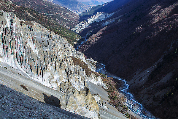 포토 JPG 해외이미지 여행 자연 산 풍경 사람없음 물 강 계곡 트래킹 소나무 보호 정상 숲 지역 네팔 해외포토 자연요소 나무 아시아 컨셉 레저 생태계 파일형식 이미지허브