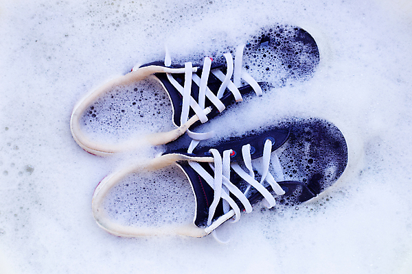 포토 JPG 해외이미지 운동화 사람없음 빨래 비누거품 해외포토 신발 가사 거품 파일형식 이미지허브