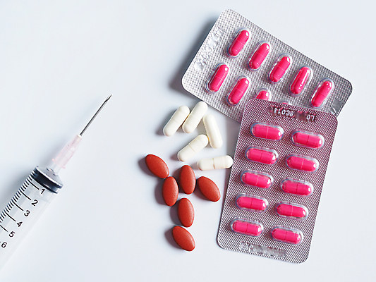 포토 JPG 해외이미지 동물 과학 백그라운드 건강 병원 주사기 사람없음 치료 반려동물 알약 약 고양이 고통 장비 의사 흰색 액체 바이러스 개 질병 약국 예방 감염 주사약 테라피 해결 중독 수의사 돌봄 면역력 백신 복용 예방접종 진통제 항생제 해외포토 감정 컬러 포유류 의학 의료기기 모션 뷰티 의료진 접종 파일형식 이미지허브