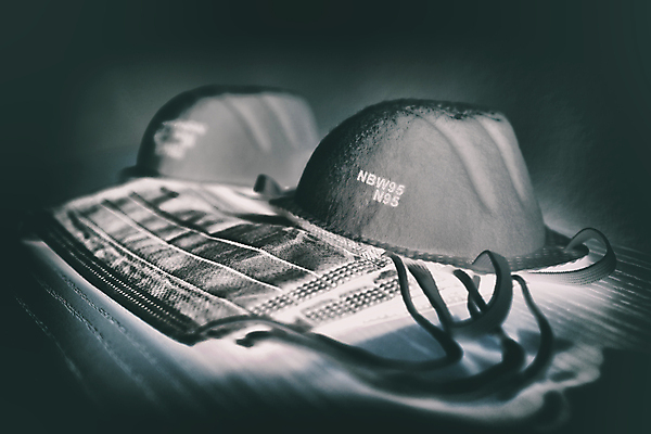 포토 JPG 해외이미지 얼굴 장갑 건강 병원 가면 사람없음 판매 상점 검은색 미국 장비 간호사 의사 긴급 수비 바이러스 보호 주식 오브젝트 예방 돌봄 위기 필요 해외포토 잡화 컬러 컨셉 북아메리카 의학 모션 신체부위 금융 의료진 파일형식 이미지허브