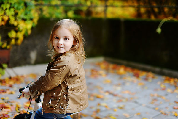 포토 JPG 해외이미지 백인 계절 딸 행복 어린이 잎 자연 놀이 친절 건강 한명 야외 초록색 컬러풀 노란색 자전거 재킷 활발 가을 청바지 도시 달콤 승차 숲 작음 9월 11월 속도 타운 10월 스타일 해외포토 서양인 식물 1 감정 컬러 컨셉 바지 가족 모션 사람 바이크 외투 날짜 맛 크기 생태계 파일형식 이미지허브