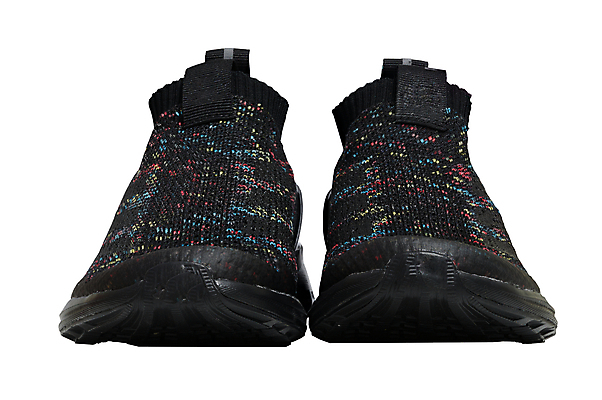 포토 JPG 해외이미지 라이프스타일 디자인 옷 여자 스포츠 백그라운드 운동화 신발 패턴 추상 새로움 건강 사람 사람없음 초록색 여름 파란색 달리기 조깅 운동 노란색 유행 걷기 검은색 장비 흰색 쌍 오브젝트 체육관 질감 고무 고립 달리기선수 양발 스타일 해외포토 계절 컬러 컨셉 무늬 모션 생활 육상선수 파일형식 이미지허브