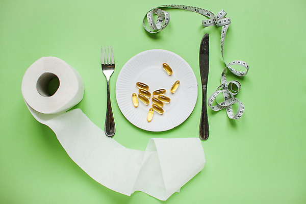 포토 JPG 해외이미지 라이프스타일 접시 음식 백그라운드 포크 컨셉 다이어트 과일 텍스트 탁자 줄자 건강 사람없음 치료 초록색 컬러풀 약 우주 식사 플랫 칼 정상 몸무게 위험 약국 먹기 비만 날씬함 측정 테이프 위치 칼로리 문제 돌봄 마약 배급 분실 적자 제어 해외포토 식기 컬러 가구 의학 모션 문구용품 자 생활 몸매 파일형식 이미지허브