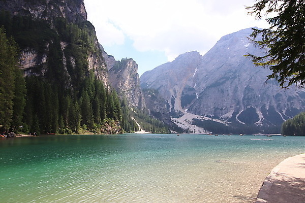 포토 JPG 해외이미지 나무 유럽 호수 여행 자국 자연 하늘 산 사람 풍경 사람없음 목재 여름 반사 계곡 고요 이탈리아 트래킹 하이킹 연못 숲 알프스 민물 절정 터키석 파라다이스 해외포토 식물 계절 나라 재료 레저 보석 생태계 파일형식 이미지허브