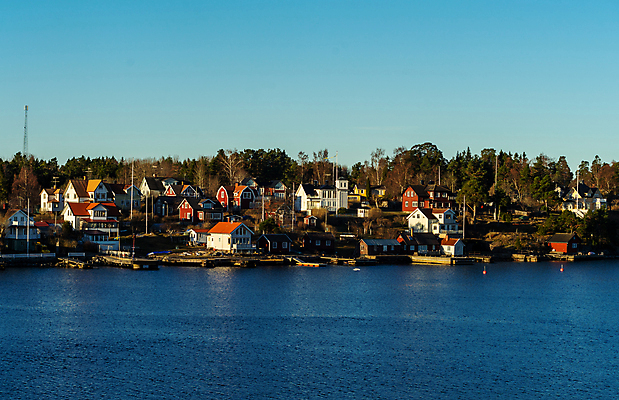 포토 JPG 해외이미지 외관 섬 여행 건축양식 자연 하늘 주택 스웨덴 풍경 사람없음 야외 물 항구 가을 시골 만 언덕 시골집 방파제 수로 교외 다도해 스톡홀름 해외포토 자연요소 계절 공공시설 건축 바다 교통시설 북유럽 건물 생태계 파일형식 이미지허브