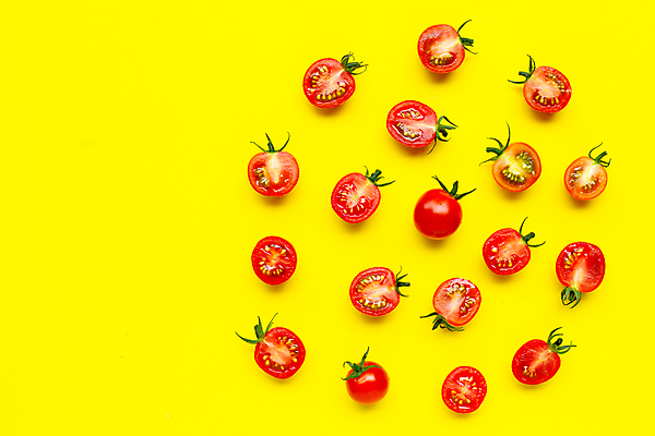 포토 JPG 해외이미지 토마토 방울토마토 단면 실내 사람없음 노란배경 해외포토 백그라운드 채소 내부 노란색 파일형식 이미지허브