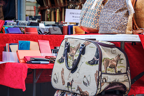 포토 JPG 해외이미지 손 디자인 백그라운드 가방 비즈니스 종류 사람 사람없음 쇼핑 유행 세일 상점 수확 시장 구매 오브젝트 복고 소매 매각 핸드메이드 해외포토 잡화 농업 신체부위 파일형식 이미지허브