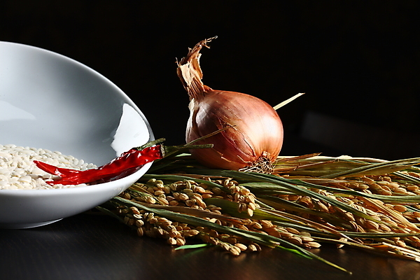 포토 JPG 해외이미지 식물 접시 음식 백그라운드 채소 재료 고추 밥 양파 파프리카 파슬리 마늘 옥수수 요리 사람없음 빨간색 초록색 세트 흰색 신선 뜨거움 양념 그룹 사발 먹기 향신료 묘사 오브젝트 매움 후추 칠레 내추럴 연소 고립 바이오 숙성 채식주의자 페퍼로니 해외포토 식기 컬러 모션 곡류 사기그릇 남아메리카 소시지 맛 채식 향미료 파일형식 이미지허브