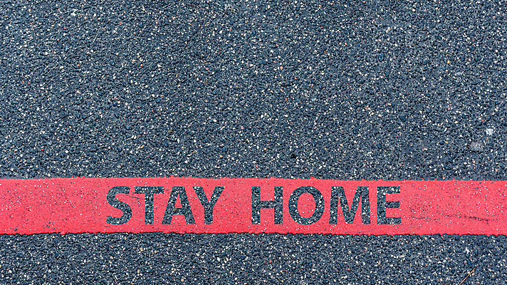 포토 JPG 해외이미지 도로 선 컨셉 텍스트 거리 바닥 건강 경고 안전 사람없음 야외 빨간색 단어 정보 도시 메시지 보행로 바이러스 선택 질병 정상 위험 아스팔트 방향 사인 질감 예방 감염 전염 고립 그만 방법 소셜 전염병 콘크리트 한계 해외포토 문자 길 컬러 의학 교통시설 파일형식 이미지허브