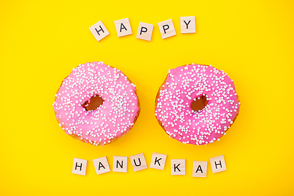 포토 JPG 해외이미지 전통 계절 행복 종교 백그라운드 휴가 디저트 기념 사람없음 컬러풀 축제 빵집 램프 축하 인사 원형 신용카드 도넛 달콤 맛 설탕 심볼 유대인 유태교 해외포토 도형 감정 음식 컬러 컨셉 조명 금융 상점 예절 파일형식 이미지허브