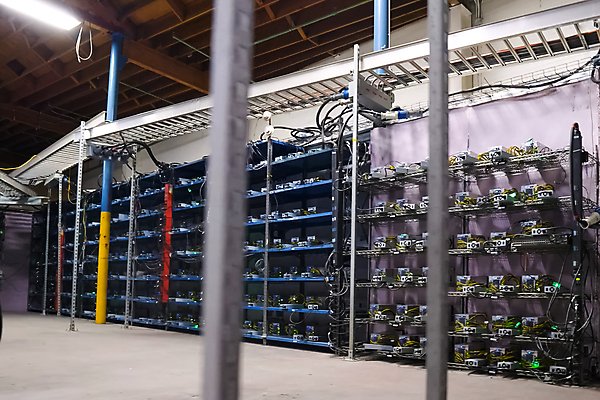 포토 JPG 해외이미지 비즈니스 공장 서기 사람없음 건물 경제 전자제품 컴퓨터 농장 거품 장비 암호 발굴 사이버 전자 토막 신발장 가상 해외포토 건축물 농업 공업 모션 파일형식 이미지허브