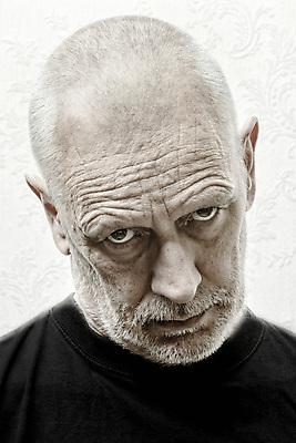 포토 JPG 해외이미지 백인 손 응시 시선 얼굴 수염 흑백 한명 소년 성인 검은색 표현 자신감 주름 비밀 피부 고민 부드러움 내추럴 심각 해외포토 서양인 1 남자 감정 어린이 컬러 컨셉 촬영기법 사람 신체부위 감각 파일형식 이미지허브