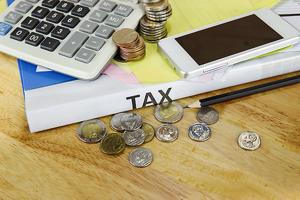 포토 JPG 해외이미지 직업 종이 컨셉 돈 비즈니스 탁자 성공 사람없음 목재 금융 사무실 판매 동전 자료 계산기 재산 문서 파일 수익 회계 세금 수입 회계사 해외포토 나무 가구 재료 문구용품 경제 장비 파일형식 이미지허브