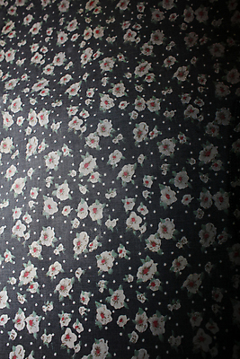 포토 JPG 해외이미지 직업 손 꽃 산업 티셔츠 무늬 공장 노동자 잉크 직장 사람 사람없음 금속 스크린 기계 장비 과학기술 수확 기구 직물 업무 개화 작업실 제조 인쇄 복고 상업 전자 방법 조작 해외포토 식물 셔츠 농업 회사 공업 재질 기술 신체부위 작업 파일형식 이미지허브