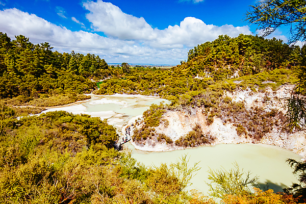 포토 JPG 해외이미지 여행 자연 하늘 풍경 사람없음 야외 물 파란색 여행객 봄 껍질 뜨거움 더위 수증기 폭발 화산 뉴질랜드 분무기 분화구 내추럴 웅장함 지열 해외포토 자연요소 계절 컬러 날씨 산 사람 오세아니아 생태계 파일형식 이미지허브