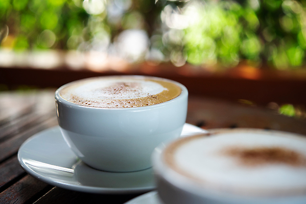 포토 JPG 해외이미지 라이프스타일 접시 커피 음료 음식 탁자 아침 서브 미술 사람없음 목재 장식 컵 갈색 우주 상점 주방 식당 검은색 어둠 거품 카페 우유 머그컵 수확 흰색 신선 뜨거움 액체 차 맛 아침식사 설탕 굽기 가득함 컵받침 책상 복고 아로마 향 카푸치노 카페테리아 에스프레소 라떼 양조 카페인 스타일 억울 해외포토 주간 나무 식기 감정 컬러 가구 컨셉 농업 재료 문화예술 유제품 생활 식사 구이 받침대 파일형식 이미지허브