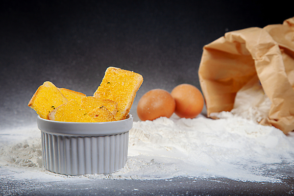 포토 JPG 해외이미지 음식 백그라운드 탁자 치즈 주택 건강 마늘 요리 사람없음 주방 요리사 식사 저녁식사 빵집 신선 맛 그릴 아침식사 바게트 밀 굽기 만취 허브 반죽 만들기 밀가루 토스트 레시피 버터 성분 밀가루반죽 덩어리 번 제빵사 채식주의자 핸드메이드 해외포토 식물 직업 빵 가구 컨셉 채소 모션 주방용품 유제품 곡류 건물 상점 가루 구이 채식 술취함 파일형식 이미지허브