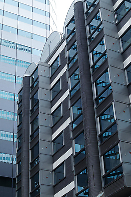 포토 JPG 해외이미지 디자인 외관 아시아 벽 회사 비즈니스 건축양식 창문 유리 하늘 미래 직장 사람없음 야외 건물 금융 파란색 빛 도시풍경 사무실 반사 우주 탑 금속 일본 고층빌딩 거울 도시 업무 도심 도쿄 큼 상업 철강 스타일 해외포토 건축물 건축 나라 컬러 컨셉 재질 풍경 빌딩 경제 작업 크기 파일형식 이미지허브