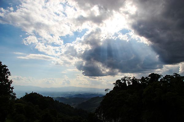 포토 JPG 해외이미지 나무 구름 계절 공원 여행 백그라운드 태국 자연 하늘 아침 휴가 휴식 산 텐트 풍경 사람없음 야외 초록색 여름 파란색 햇빛 태양 여행객 일출 일몰 하이킹 안개 가을 흰색 숲 캠핑장 언덕 장면 내추럴 뿌연 해외포토 주간 자연요소 식물 공공시설 아시아 컬러 컨셉 레저 날씨 캠핑도구 사람 노을 캠핑 생태계 파일형식 이미지허브