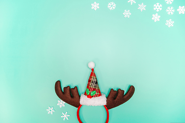 포토 JPG 해외이미지 나무 디자인 별 리본 종이 백그라운드 컨셉 크리스마스 겨울 패턴 탁자 휴가 새로움 프레임 선물 사람없음 목재 장식 빨간색 초록색 상자 산타클로스 우주 축제 흰색 나뭇가지 축하 소나무 신용카드 황금 플랫 정상 연도 위치 전나무 거짓 구성 순록 목업 해외포토 자연요소 식물 계절 기념일 컬러 가구 무늬 재료 금융 파일형식 이미지허브