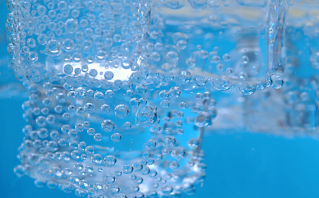 포토 JPG 해외이미지 음료 조각 유리 건강 사람없음 물 반사 냉동 얼음 거품 에너지 추위 마시기 신선 투명 닫기 갈증 가득함 순수 상쾌 유기농 파란배경 가스 내추럴 소다 토닉 해외포토 자연요소 웰빙 감정 백그라운드 컨셉 모션 재질 파란색 파일형식 이미지허브