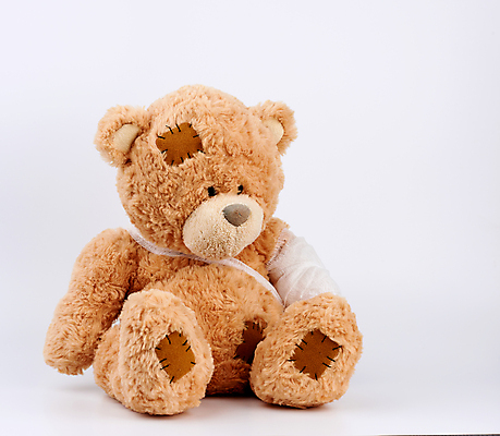 포토 JPG 해외이미지 사람없음 치료 갈색 곰인형 붕대 깁스 거즈 해외포토 인형 컬러 의학 의료용품 파일형식 이미지허브