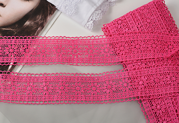 포토 JPG 해외이미지 디자인 드레스 리본 파도 분홍색 결혼 백그라운드 꽃무늬 패턴 취미 사람없음 빛 장미 유행 마을 상점 수확 흰색 시골 직물 면 화려 고급 우아함 바느질 실크 수집 묘사 질감 복고 테이프 부드러움 재단 엘리먼트 해외포토 옷 꽃 바다 컬러 컨셉 무늬 농업 문구용품 이벤트 감각 파일형식 이미지허브