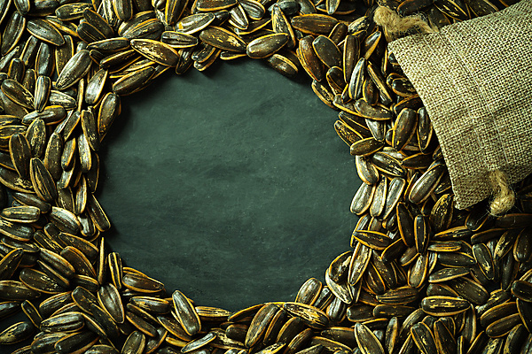 포토 JPG 해외이미지 모양 계절 음식 백그라운드 농업 다이어트 채소 가방 재료 해바라기 조명 콩 건조 실내 건강 씨앗 사람없음 농장 검은색 에너지 수확 껍질 원형 그룹 선택 상품 작음 시리얼 굽기 삼베 순수 묘사 유기농 질감 알맹이 흙더미 내추럴 영양분 정물화 채식주의자 카피스페이스 해외포토 도형 식물 웰빙 잡화 꽃 산업 컬러 컨셉 곡류 내부 흙 공백 크기 구이 그림 채식 파일형식 천_직물 더미 이미지허브