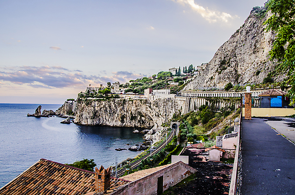 포토 JPG 해외이미지 구름 행복 바다 여행 하늘 휴가 파노라마 풍경 사람없음 야외 파란색 도시풍경 여행객 일몰 이탈리아 짐 역사 지중해 그림 그리스인 로마인 방법 해외포토 자연요소 서양인 감정 유럽 컬러 촬영기법 사람 인종 노을 도시 파일형식 이미지허브