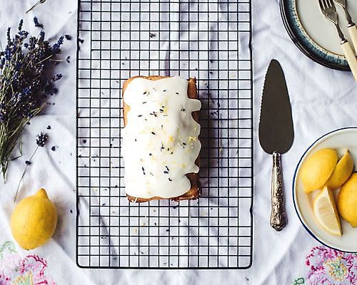 포토 JPG 해외이미지 잡화 음식 조각 과일 부분 디저트 부활절 건강 사람없음 장식 가로 노란색 파티 케이크 주방 주스 빵집 껍질 흰색 신선 발표 클래식 달콤 맛 설탕 레몬 크림 흰배경 반죽 레시피 고립 깨짐 머랭 바이오 석판 신맛 페스츄리 핸드메이드 해외포토 기념일 음료 빵 컬러 백그라운드 컨셉 이벤트 상점 파일형식 이미지허브
